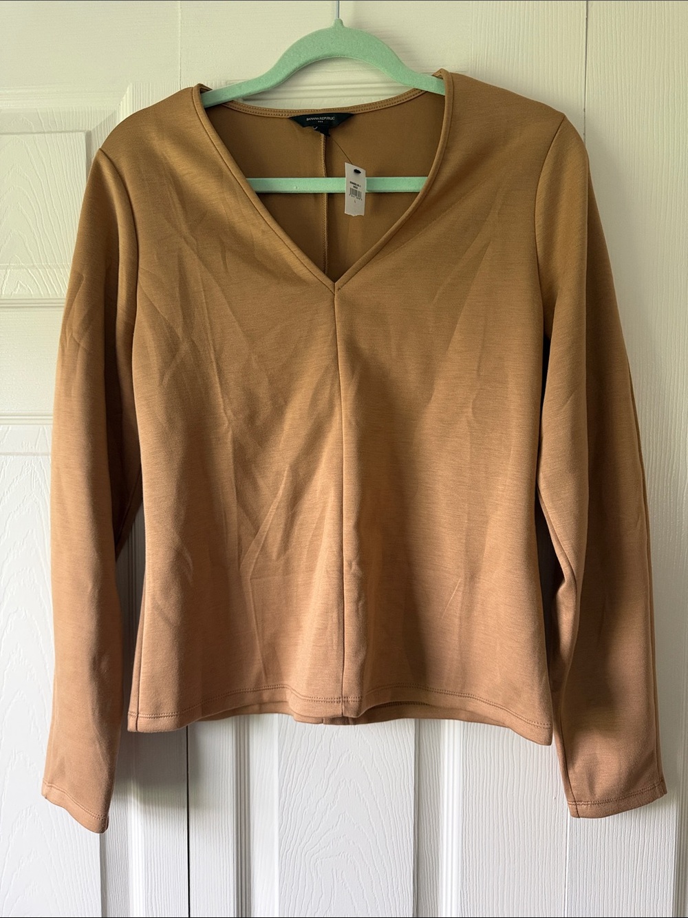 Banana Republic Camel V-Neck Long Sleeve Top